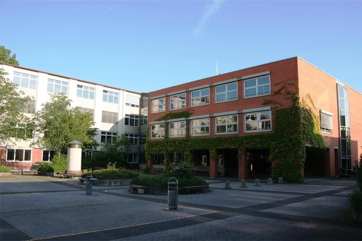 Außenansicht des Gebäudes der Steinbeisschule Stuttgart